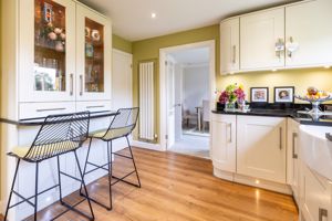 Kitchen- click for photo gallery